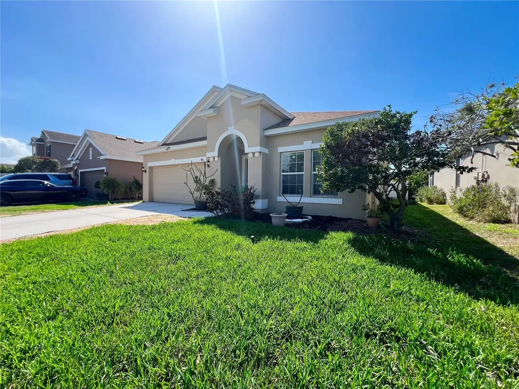 724 Parker Den Drive Ruskin FL 33570