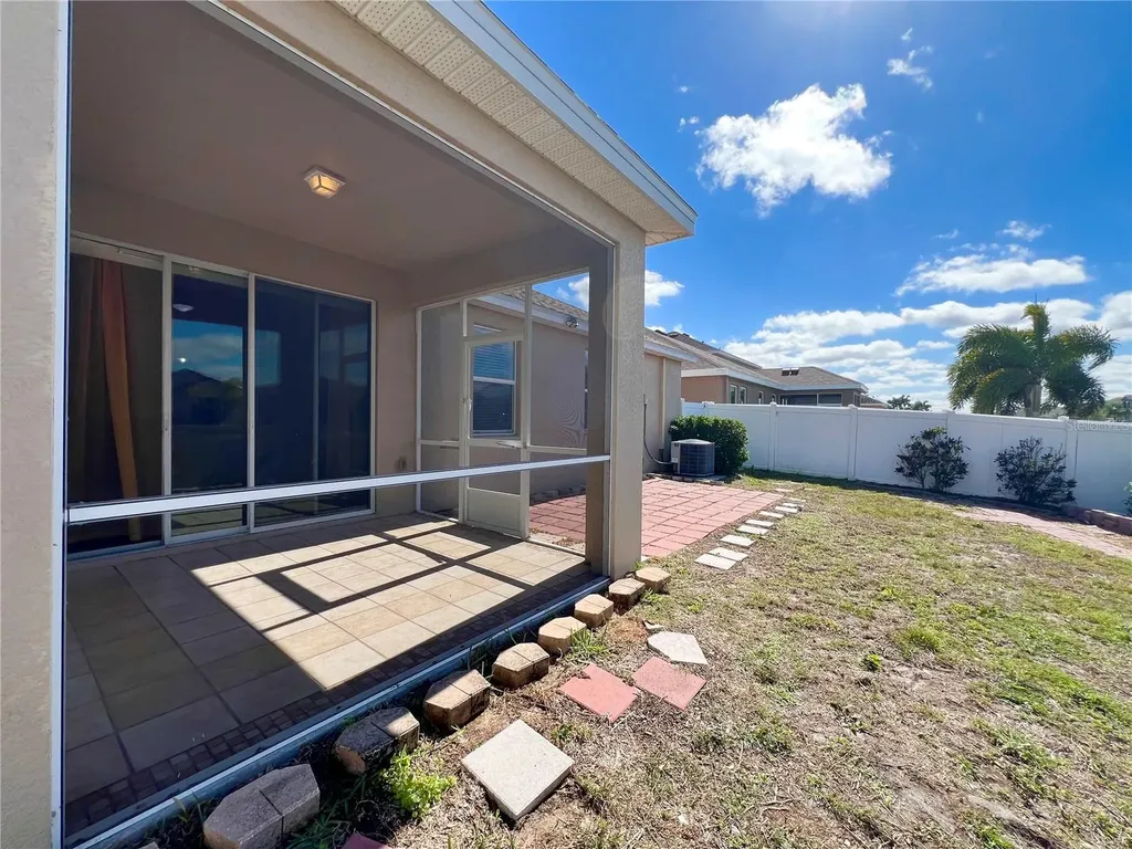 724 Parker Den Drive Ruskin FL 33570