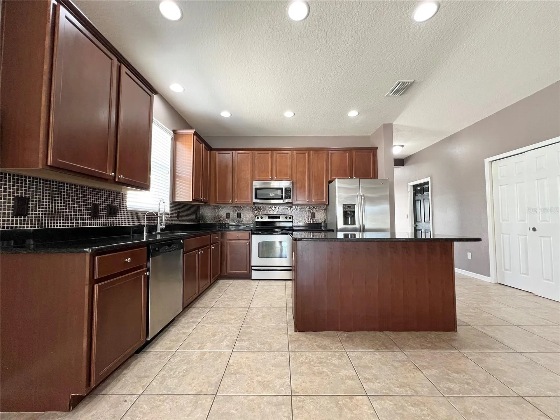 724 Parker Den Drive Ruskin FL 33570