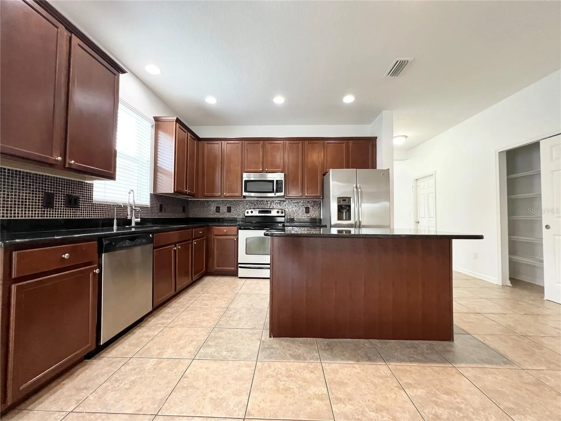 724 Parker Den Drive Ruskin FL 33570