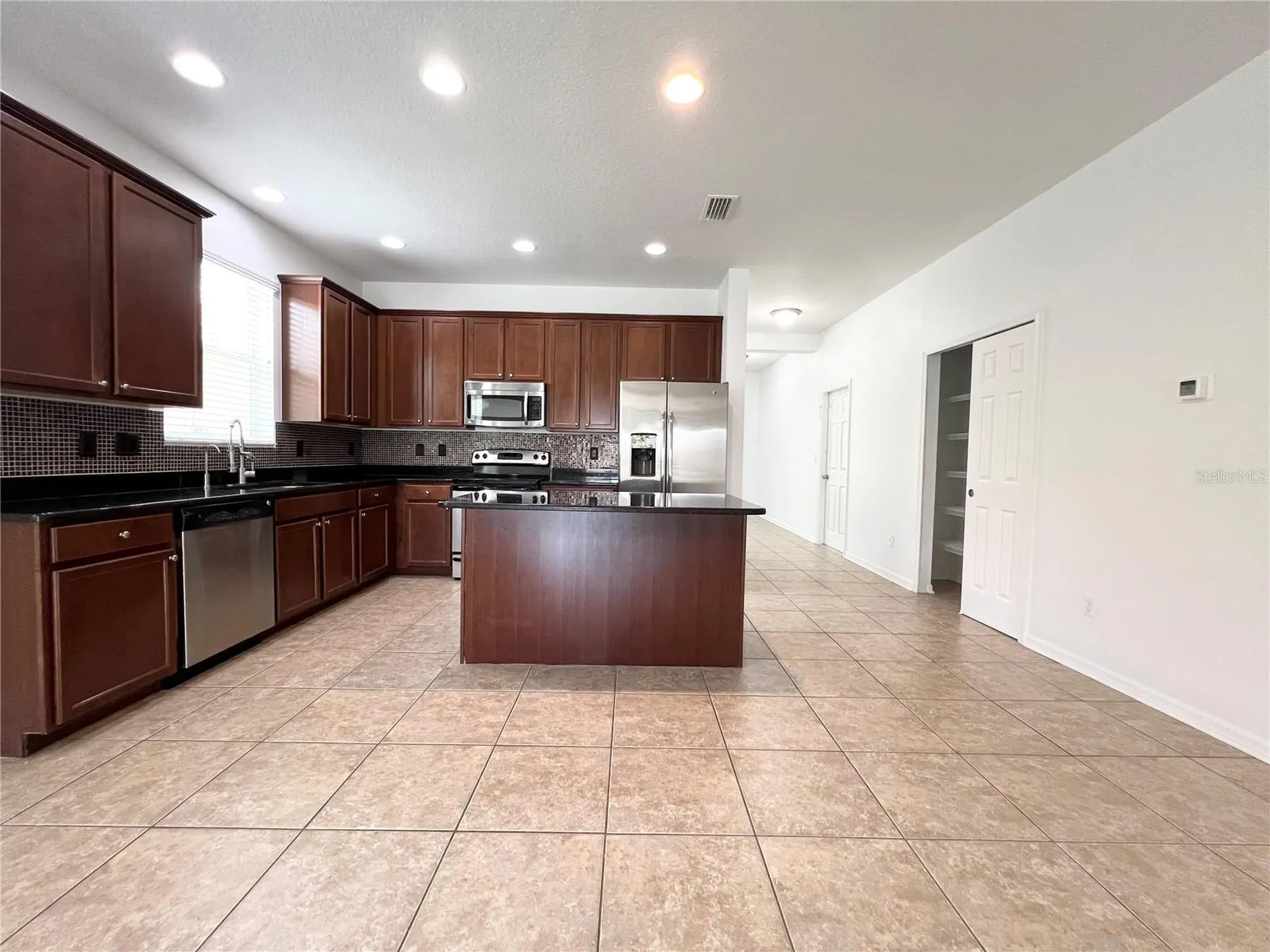 724 Parker Den Drive Ruskin FL 33570