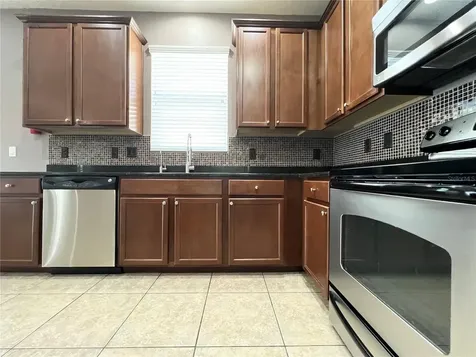 724 Parker Den Drive Ruskin FL 33570