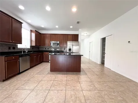 724 Parker Den Drive Ruskin FL 33570