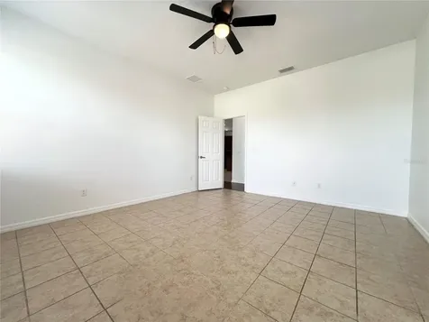 724 Parker Den Drive Ruskin FL 33570