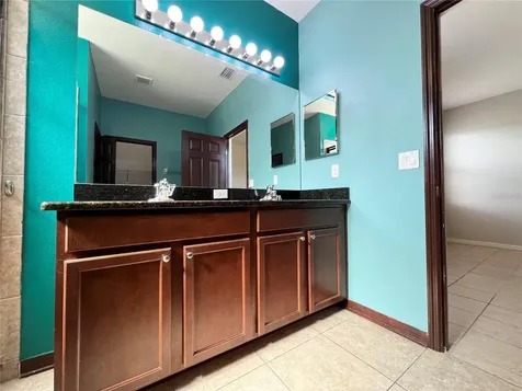 724 Parker Den Drive Ruskin FL 33570