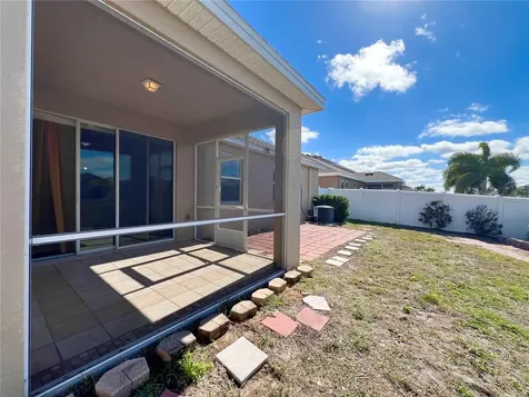 724 Parker Den Drive Ruskin FL 33570