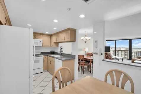 400 Island Way Clearwater Beach FL 33767
