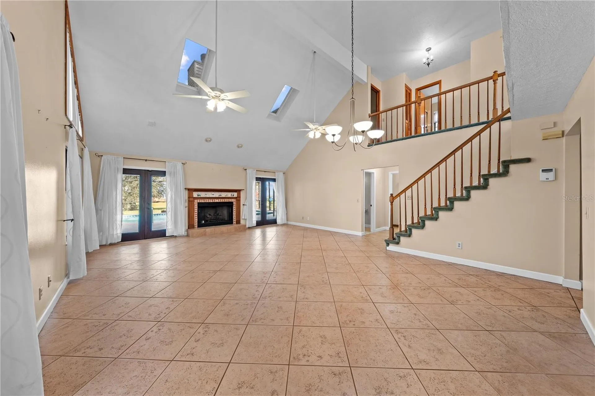215 E Lake Shore Boulevard Kissimmee FL 34744