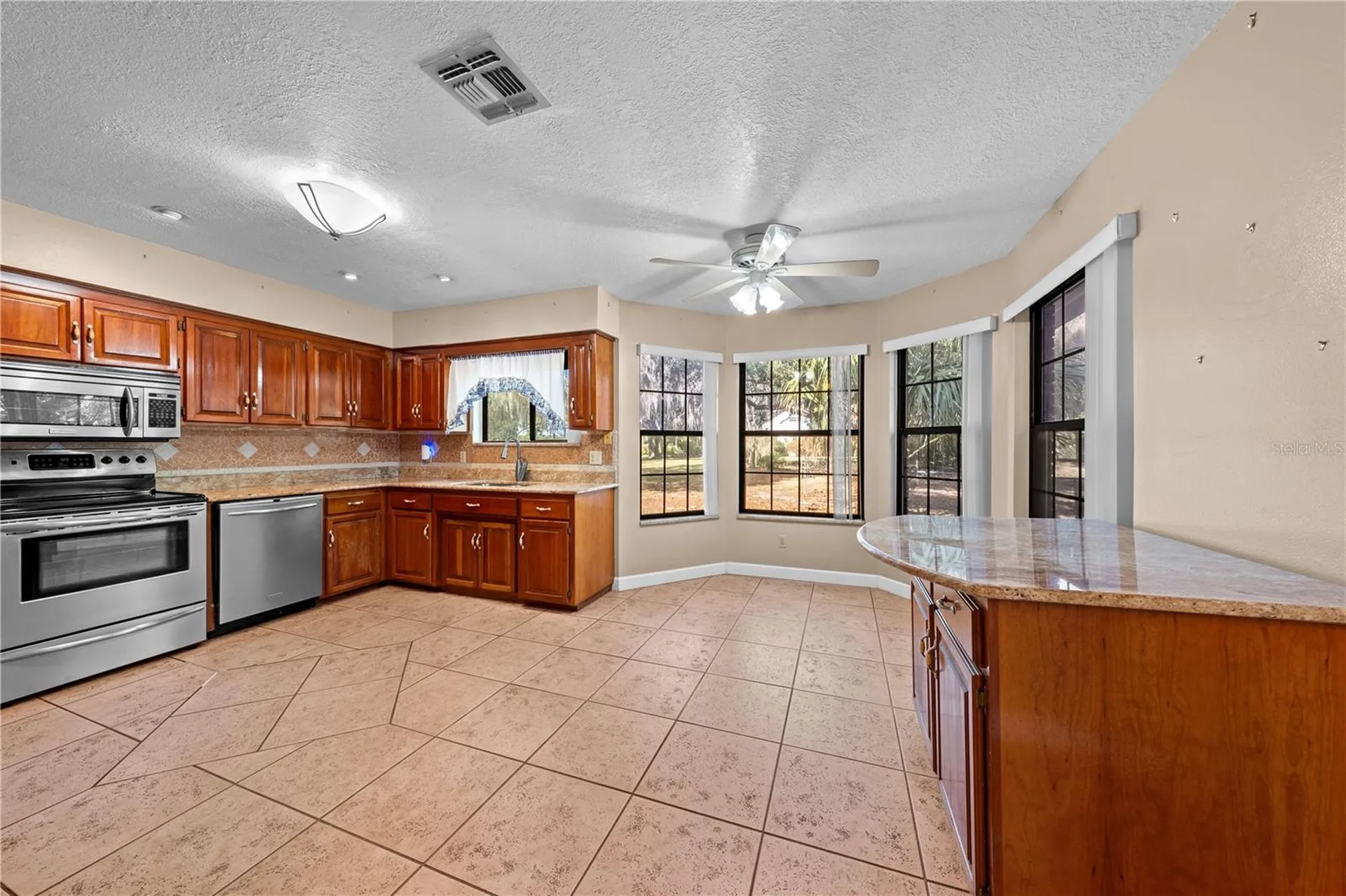 215 E Lake Shore Boulevard Kissimmee FL 34744