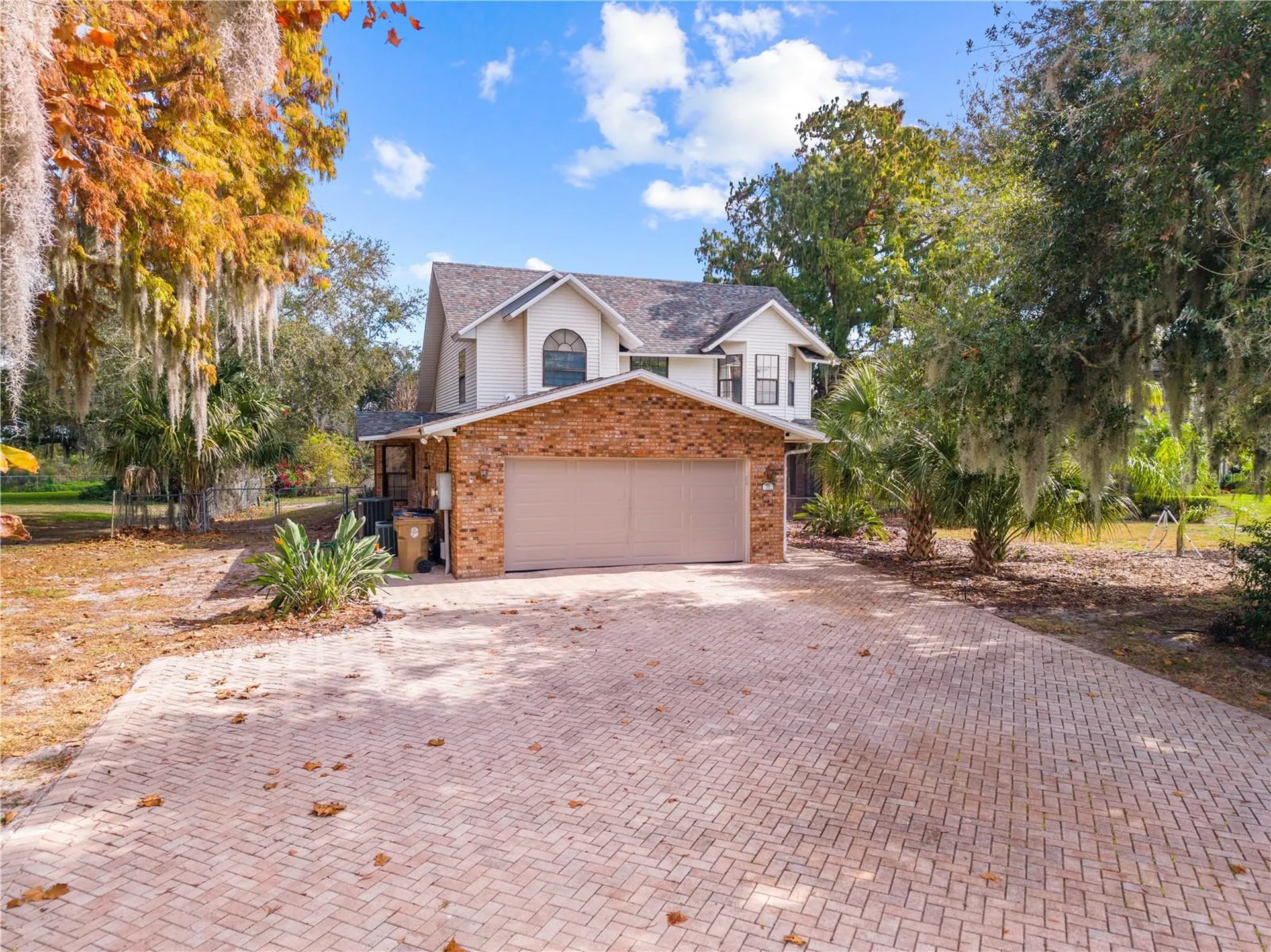 215 E Lake Shore Boulevard Kissimmee FL 34744