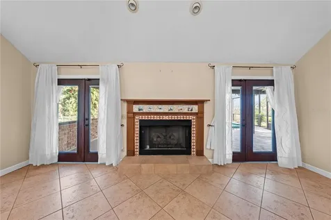 215 E Lake Shore Boulevard Kissimmee FL 34744