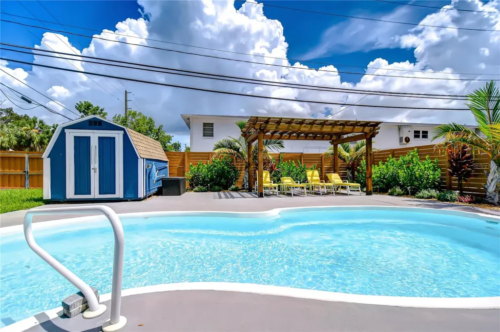 130 63rd Street S St Petersburg FL 33707