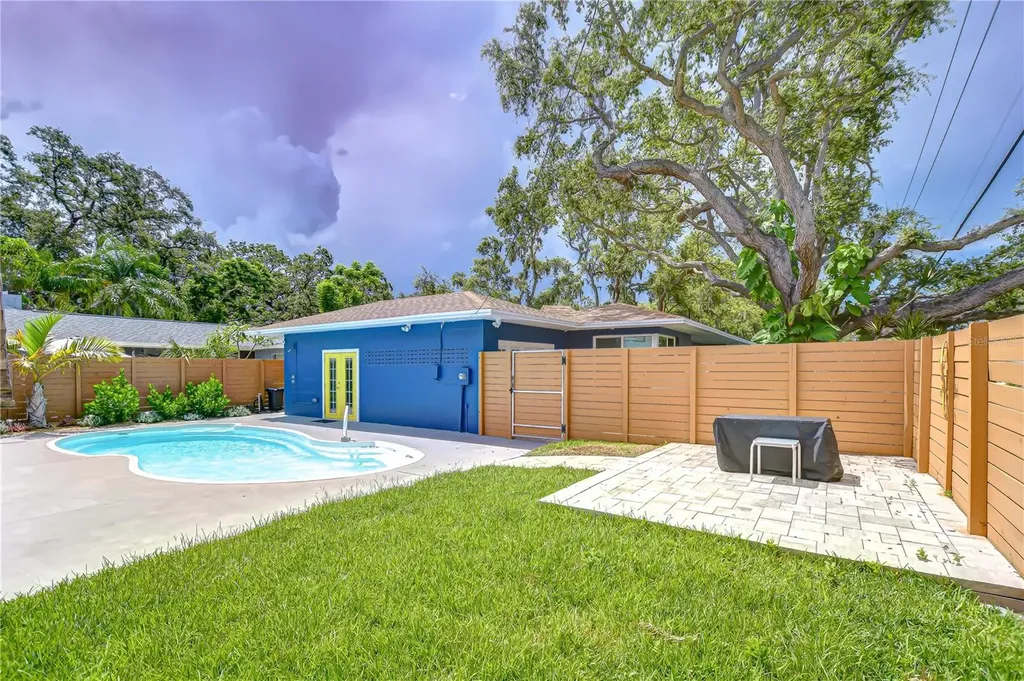 130 63rd Street S St Petersburg FL 33707
