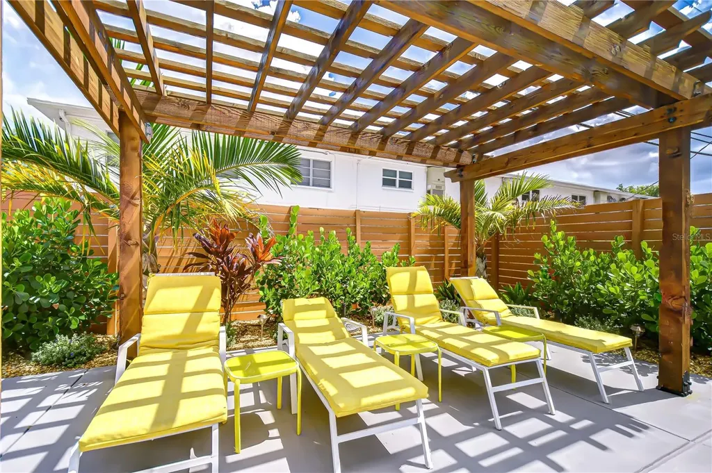 130 63rd Street S St Petersburg FL 33707