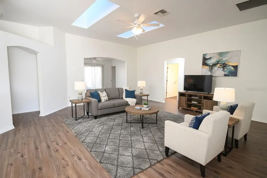 915 Ramos Drive The Villages FL 32159