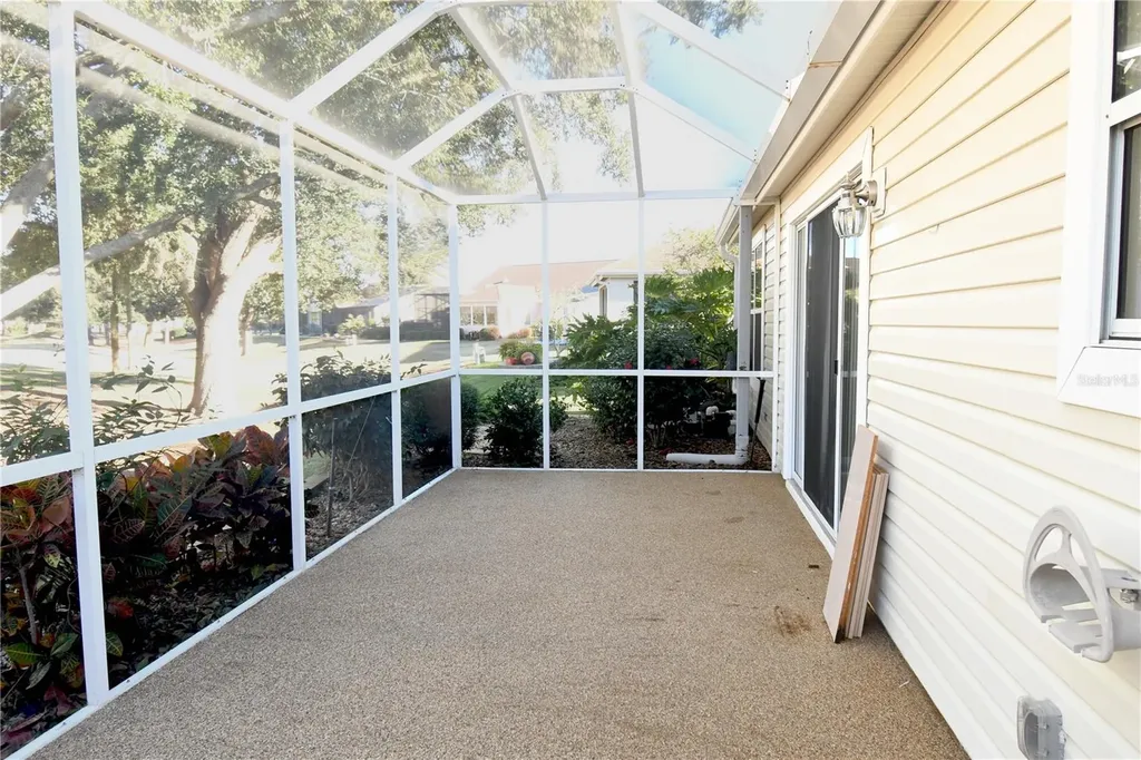 915 Ramos Drive The Villages FL 32159