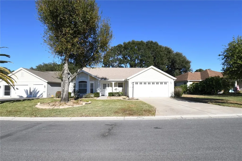 915 Ramos Drive The Villages FL 32159