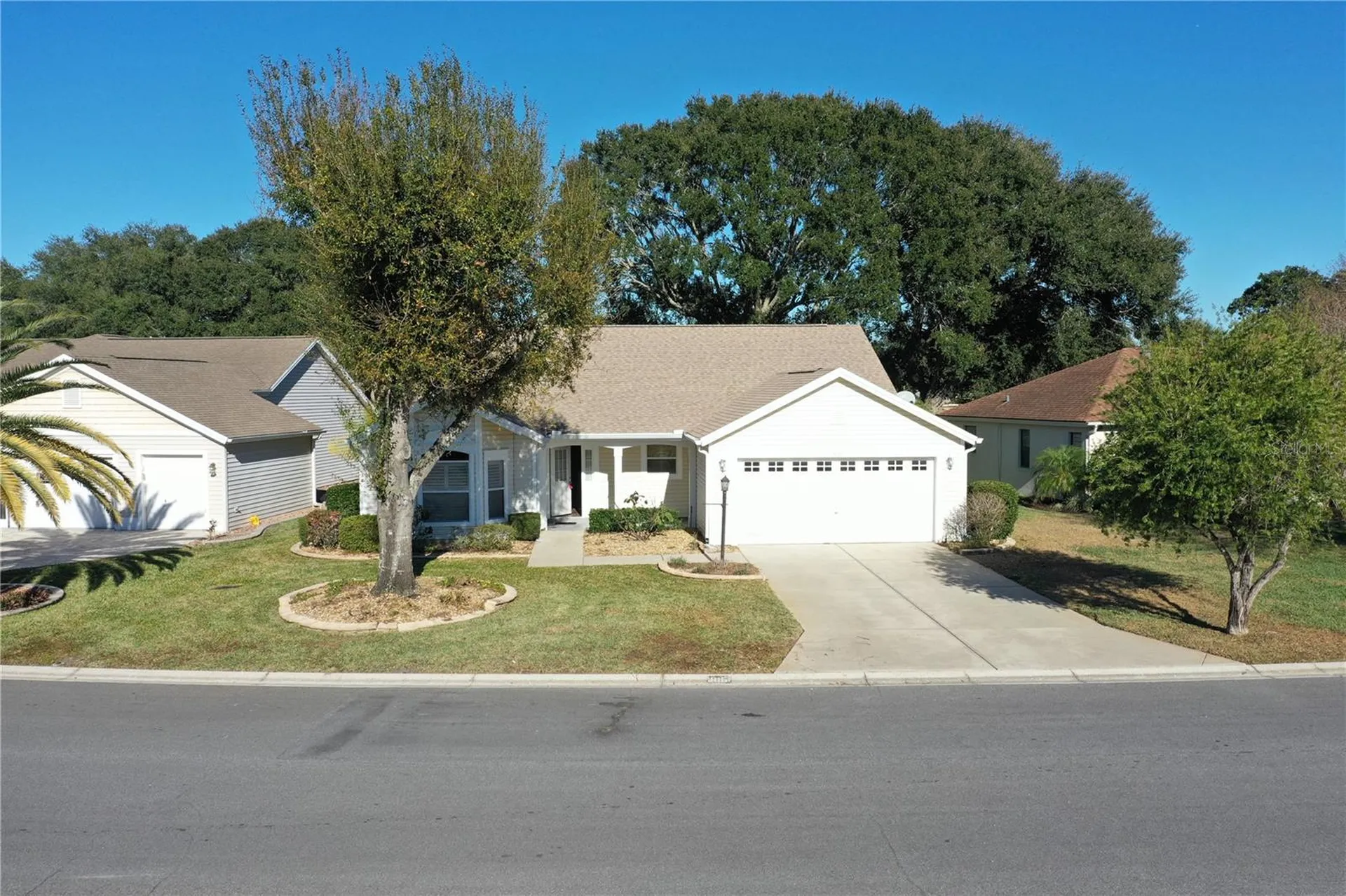 915 Ramos Drive The Villages FL 32159