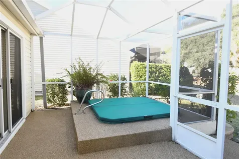915 Ramos Drive The Villages FL 32159