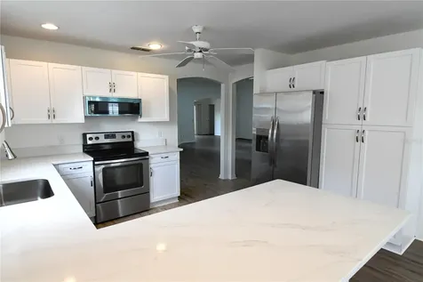 915 Ramos Drive The Villages FL 32159
