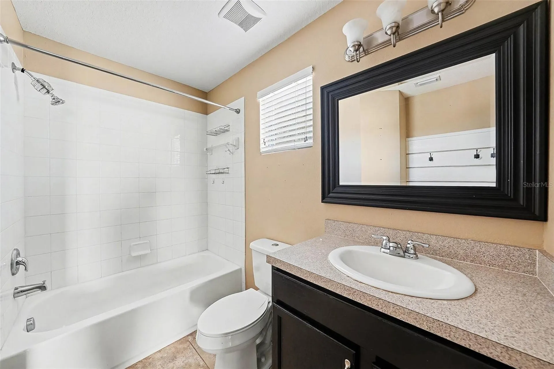 10233 Newminster Loop Ruskin FL 33573