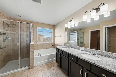 10233 Newminster Loop Ruskin FL 33573