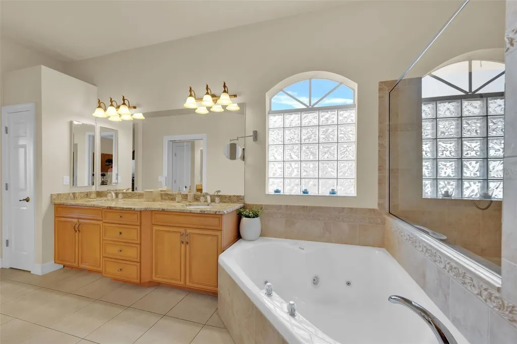 2909 SW 39th Street Cape Coral FL 33914