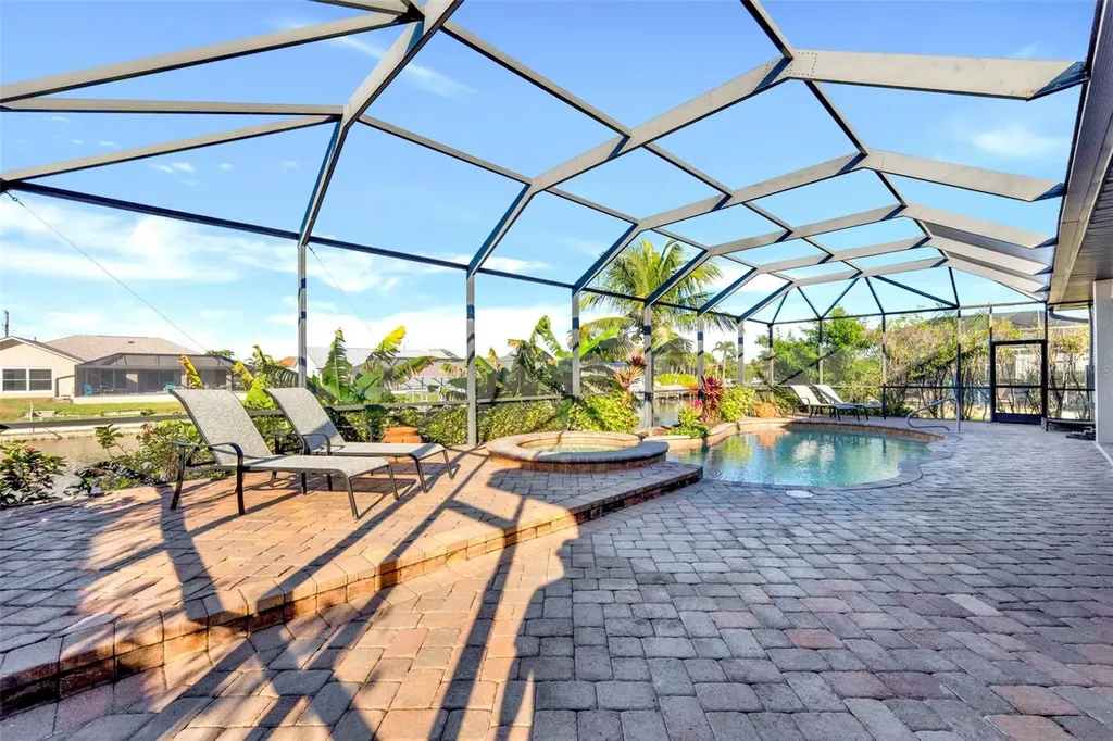 2909 SW 39th Street Cape Coral FL 33914