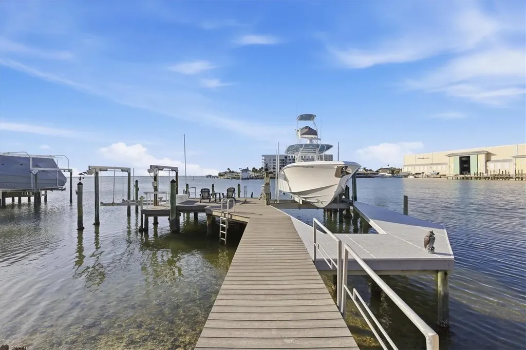 2484 Baywood Drive W Dunedin FL 34698