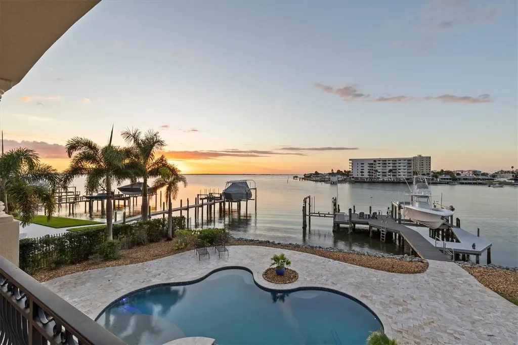 2484 Baywood Drive W Dunedin FL 34698