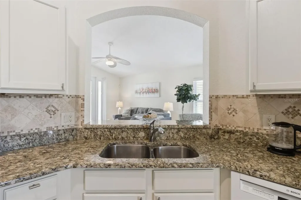 864 Birkdale Street Davenport FL 33897