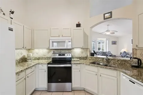 864 Birkdale Street Davenport FL 33897