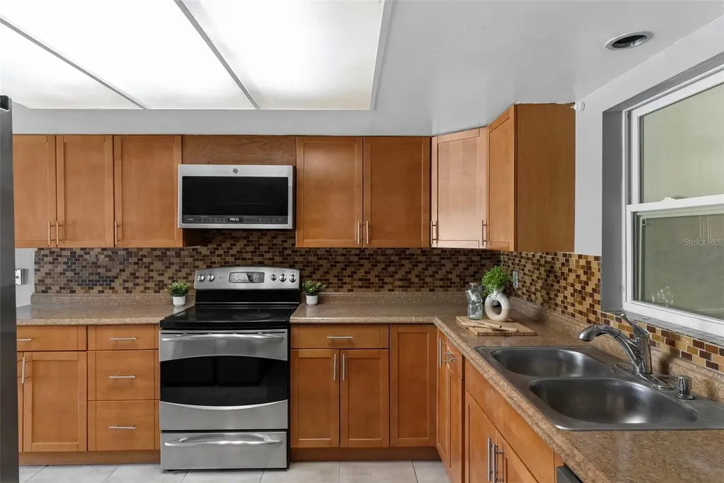 6120 Castlewood Lane Orlando FL 32808