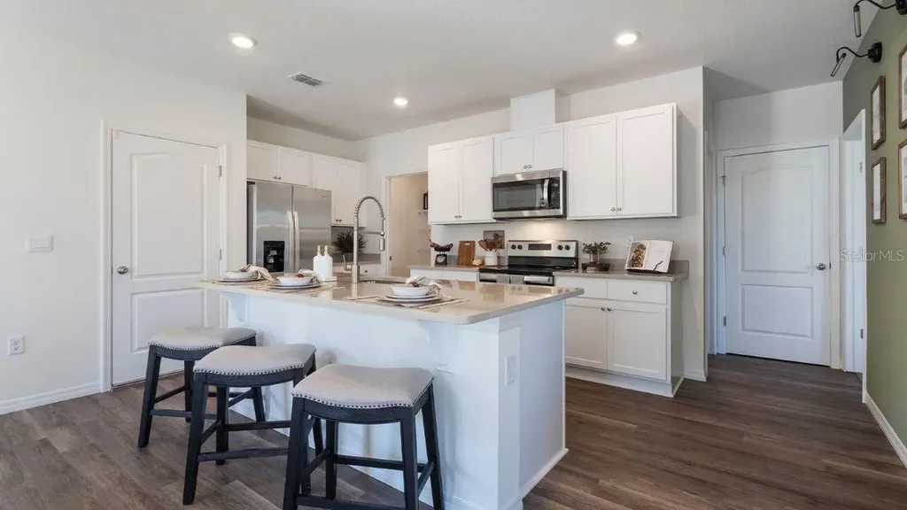 4613 Barberry Avenue Lakeland FL 33811