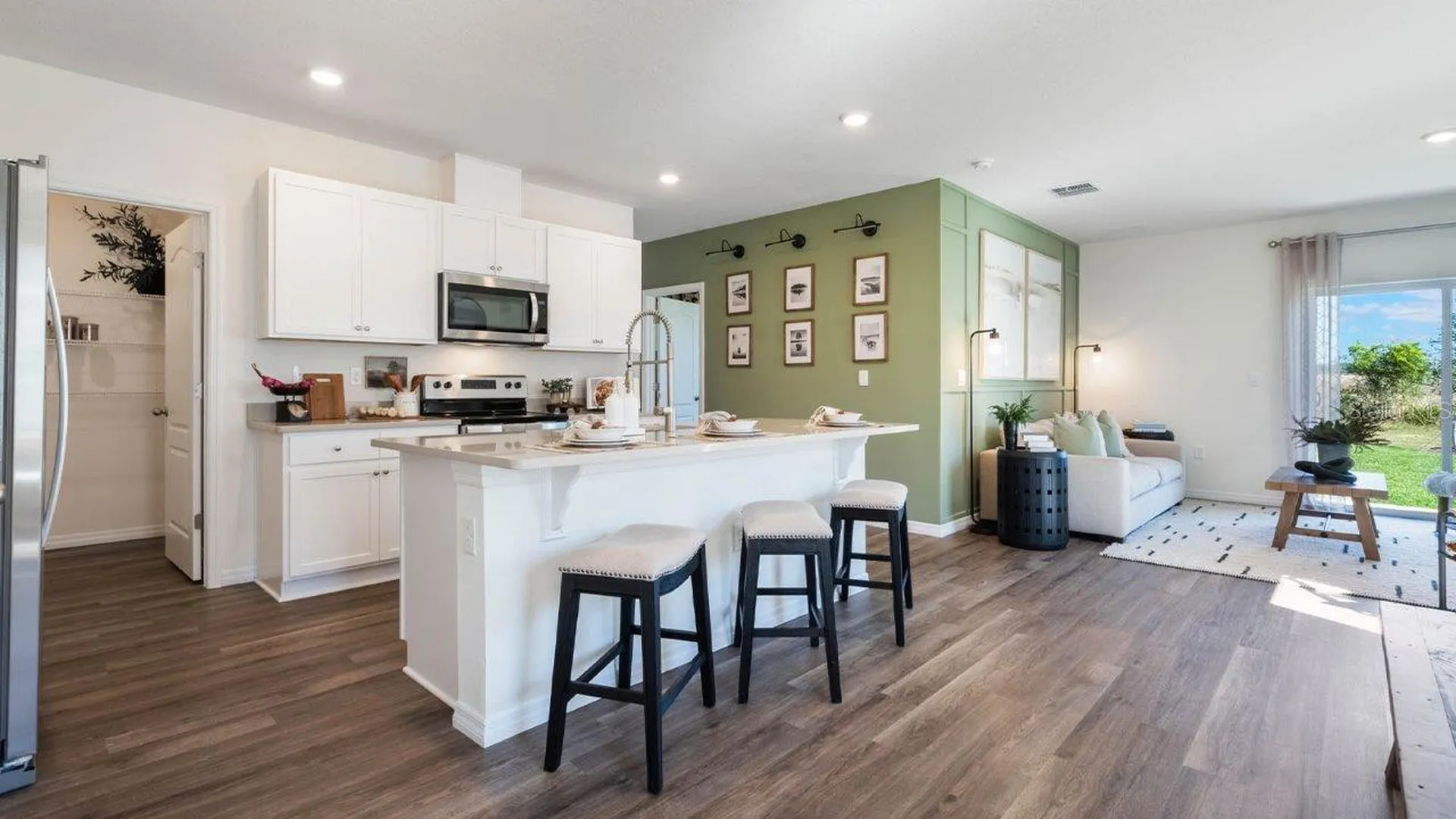 4613 Barberry Avenue Lakeland FL 33811