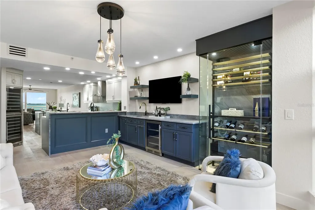 4951 Bacopa Lane S St Petersburg FL 33715