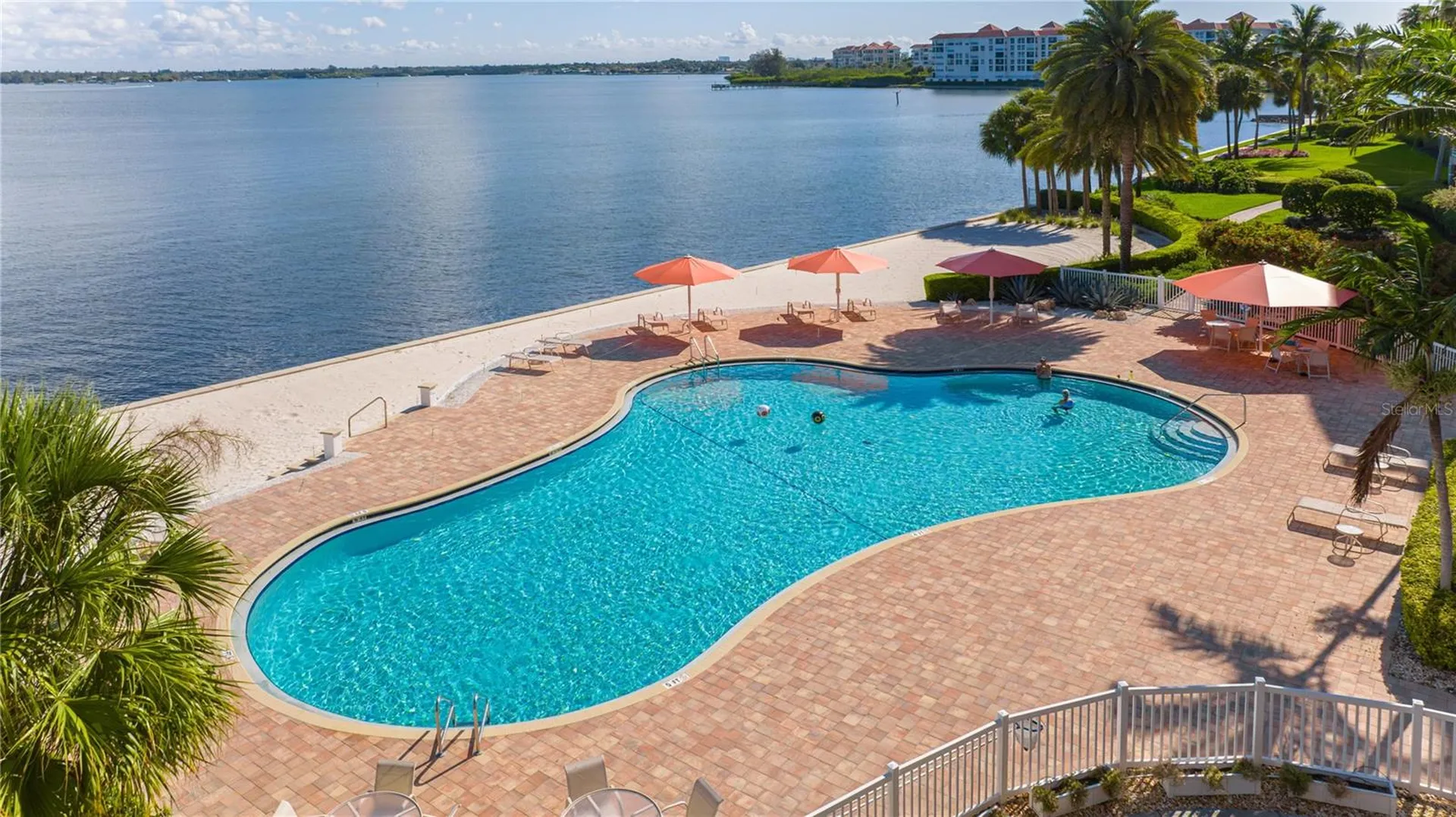 4951 Bacopa Lane S St Petersburg FL 33715