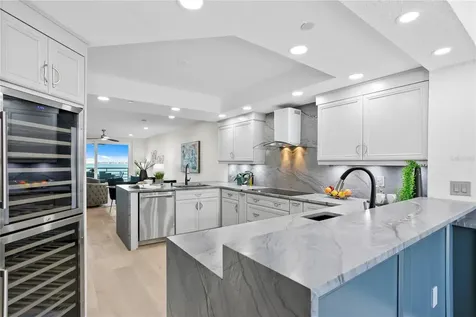 4951 Bacopa Lane S St Petersburg FL 33715