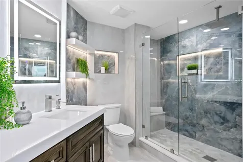 4951 Bacopa Lane S St Petersburg FL 33715