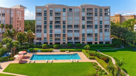4951 Bacopa Lane S St Petersburg FL 33715