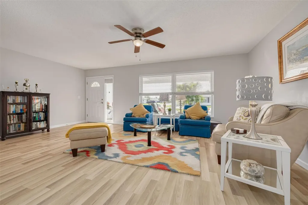 9705 Mainlands Boulevard W Pinellas Park FL 33782