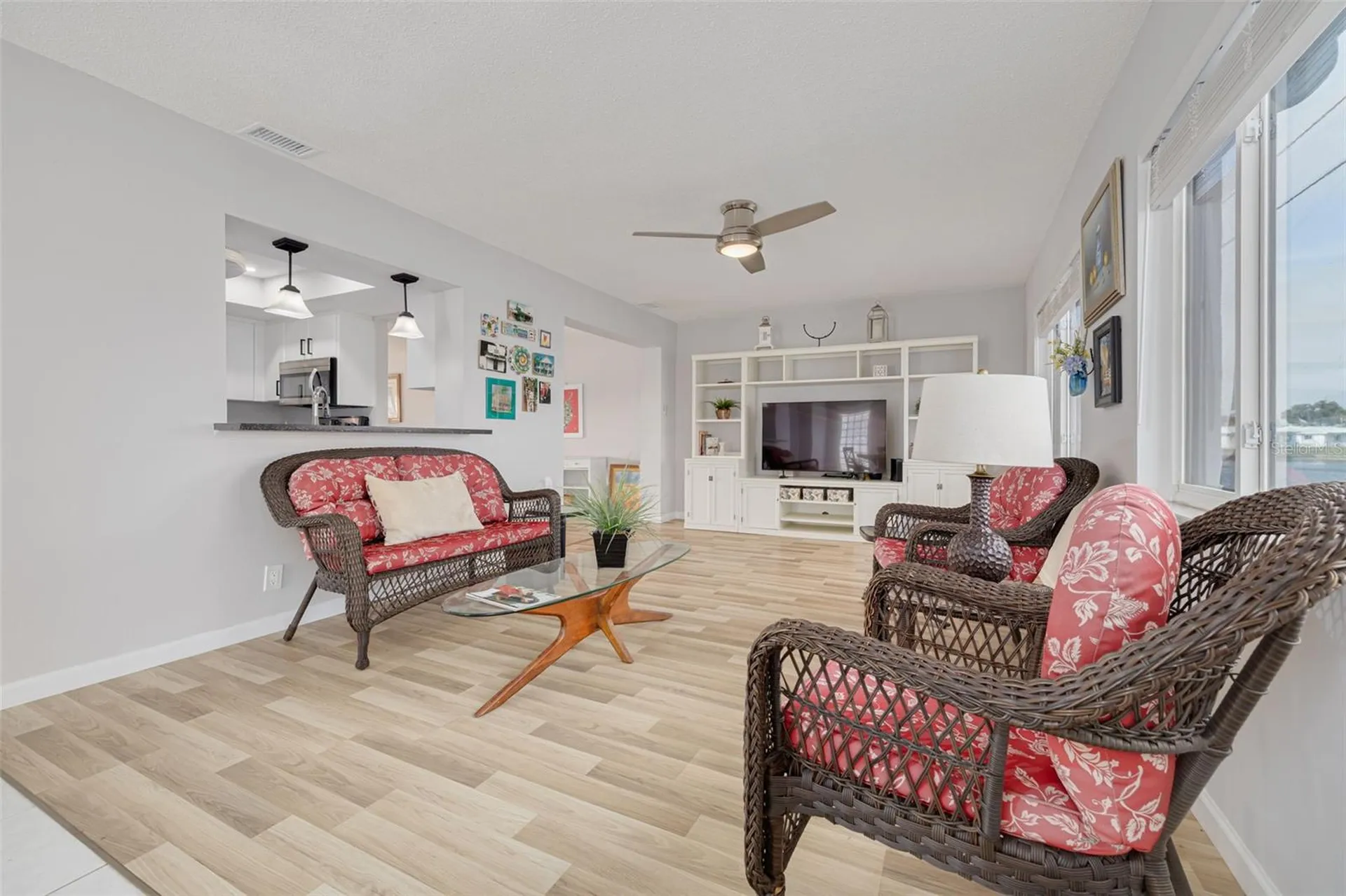 9705 Mainlands Boulevard W Pinellas Park FL 33782