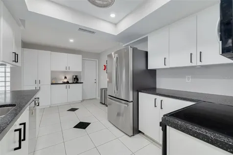 9705 Mainlands Boulevard W Pinellas Park FL 33782