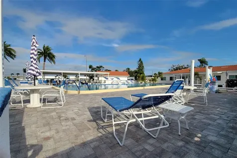 9705 Mainlands Boulevard W Pinellas Park FL 33782