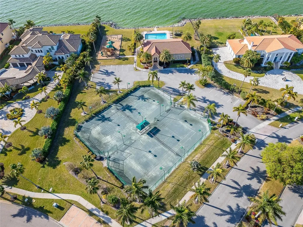 6432 Rubia Circle Apollo Beach FL 33572