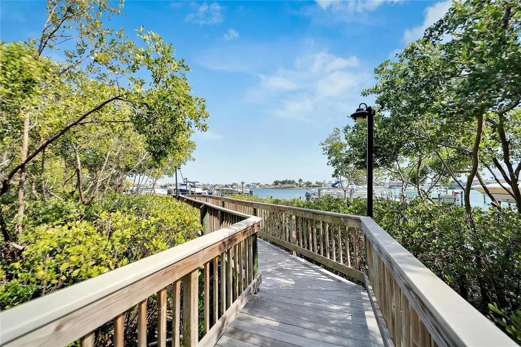6432 Rubia Circle Apollo Beach FL 33572