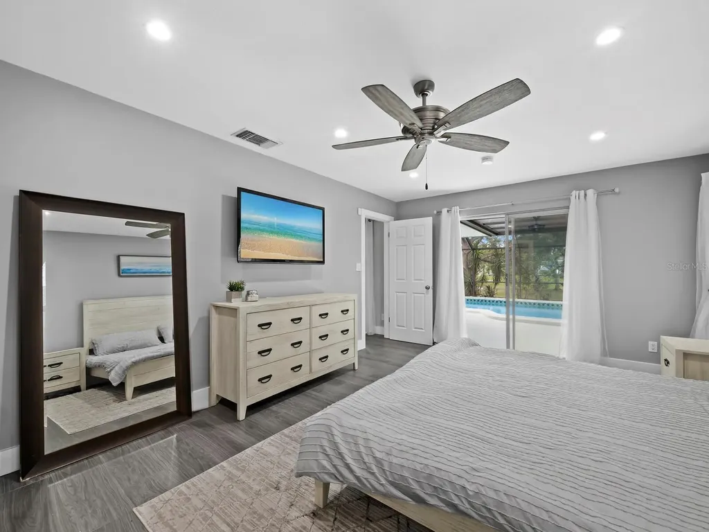 2426 River Ridge Drive Sarasota FL 34239