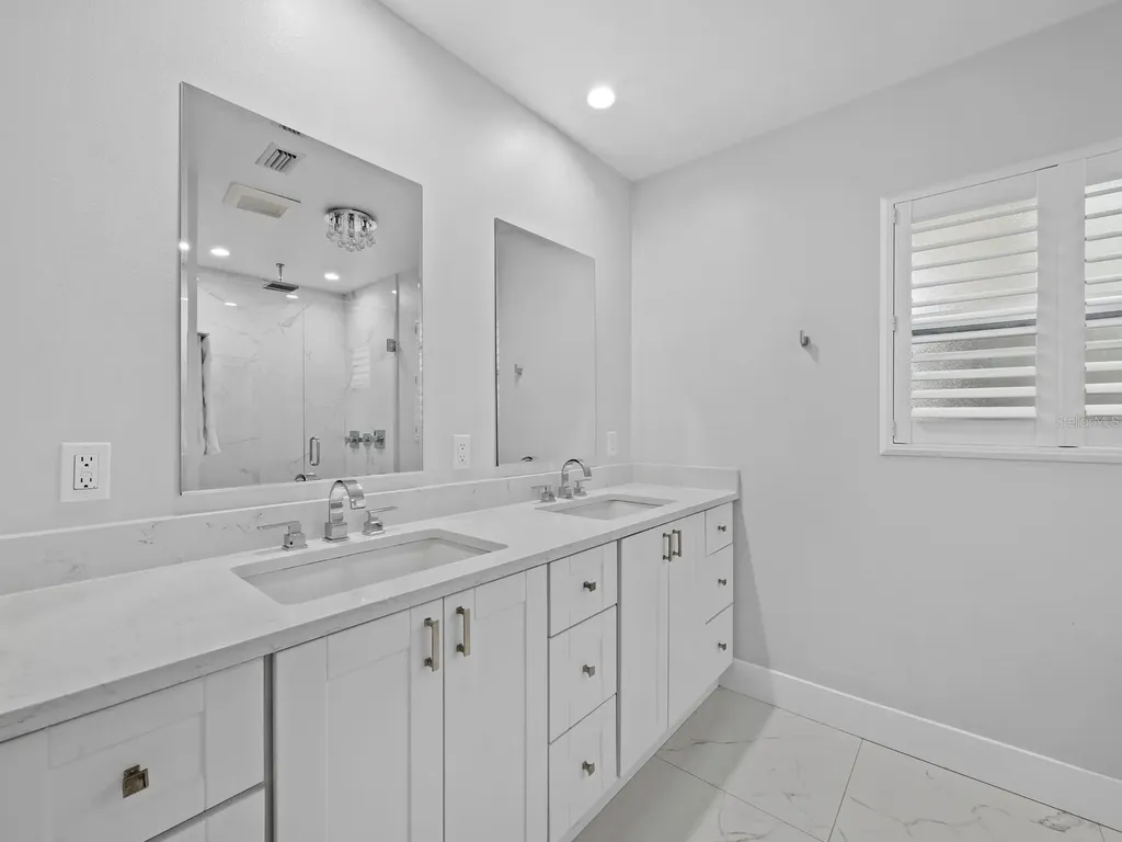 2426 River Ridge Drive Sarasota FL 34239