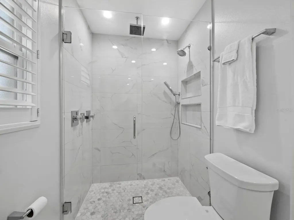 2426 River Ridge Drive Sarasota FL 34239