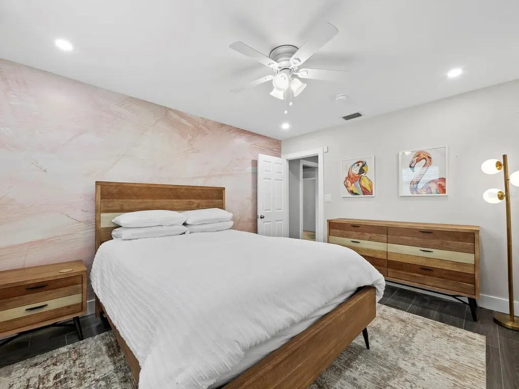 2426 River Ridge Drive Sarasota FL 34239